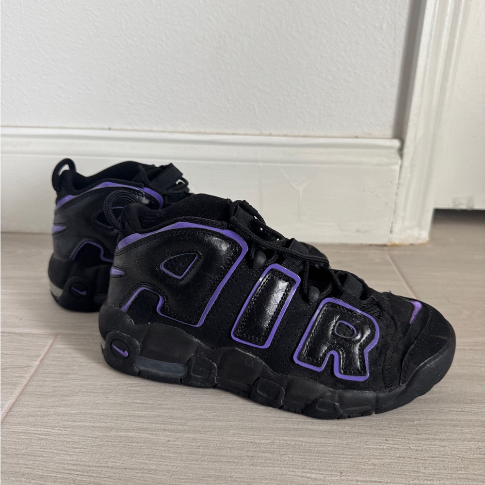 Nike Uptempo Sneakers